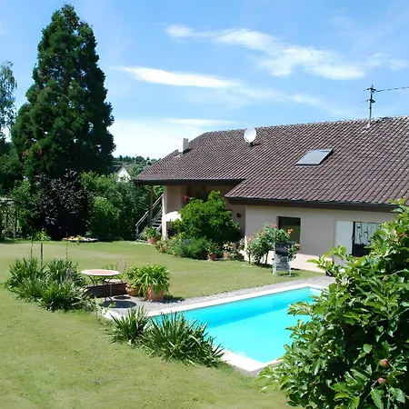 Mit Pool Apartmán Straubenhardt